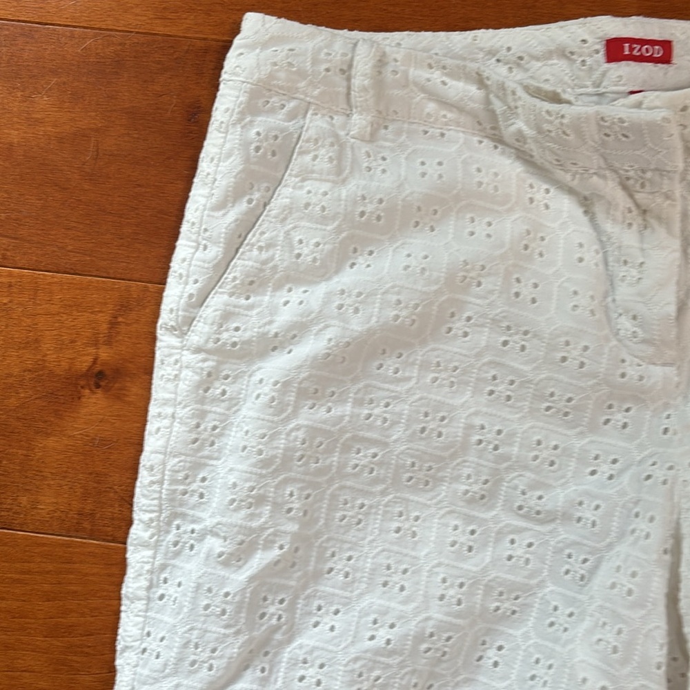 Izod white eyelet shorts size 10 - Picture 3 of 6